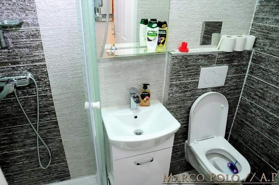 Markopolo Apartments Wina Bagian luar foto