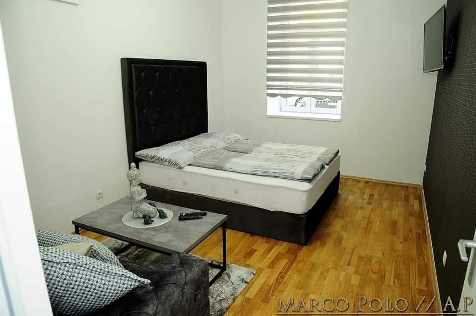 Markopolo Apartments Wina Bagian luar foto